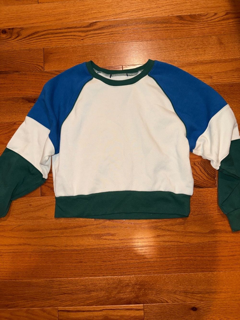 Ocean Drive Blue White Green Colorblock Cropped Sweatshirt Small
